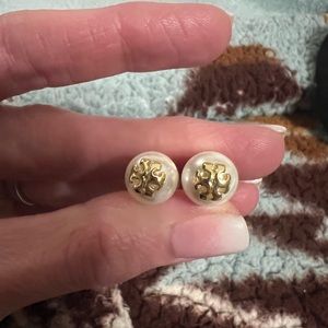 Tory Burch Pearl & Gold Double T Logo Stud Earrings